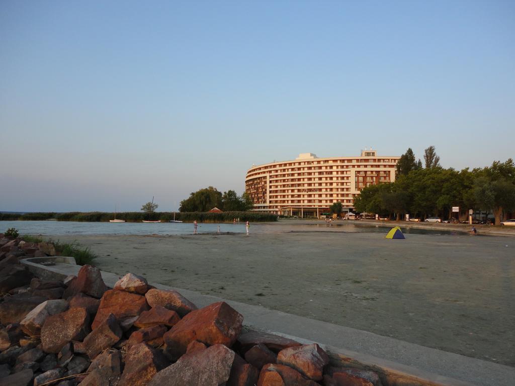 Club218 Relax Family Apartman Siófok Extérieur photo